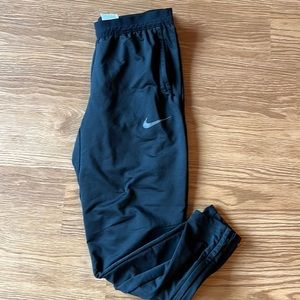 Men’s medium Nike fleece running joggers